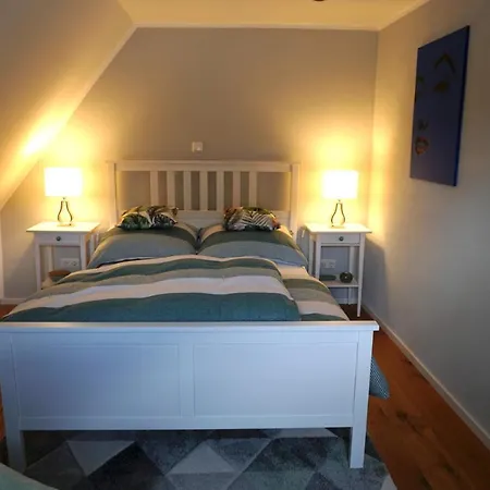 Tier-&kinderfreundliches - Keine Monteure Ferienhaus *